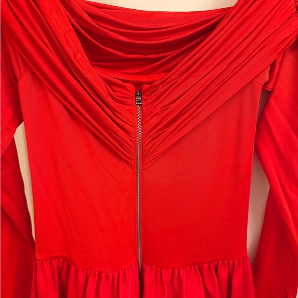 Alice + Olivia Red Off-Shoulder Long Sleeve A-Line Dress - Picture 9 of 13
